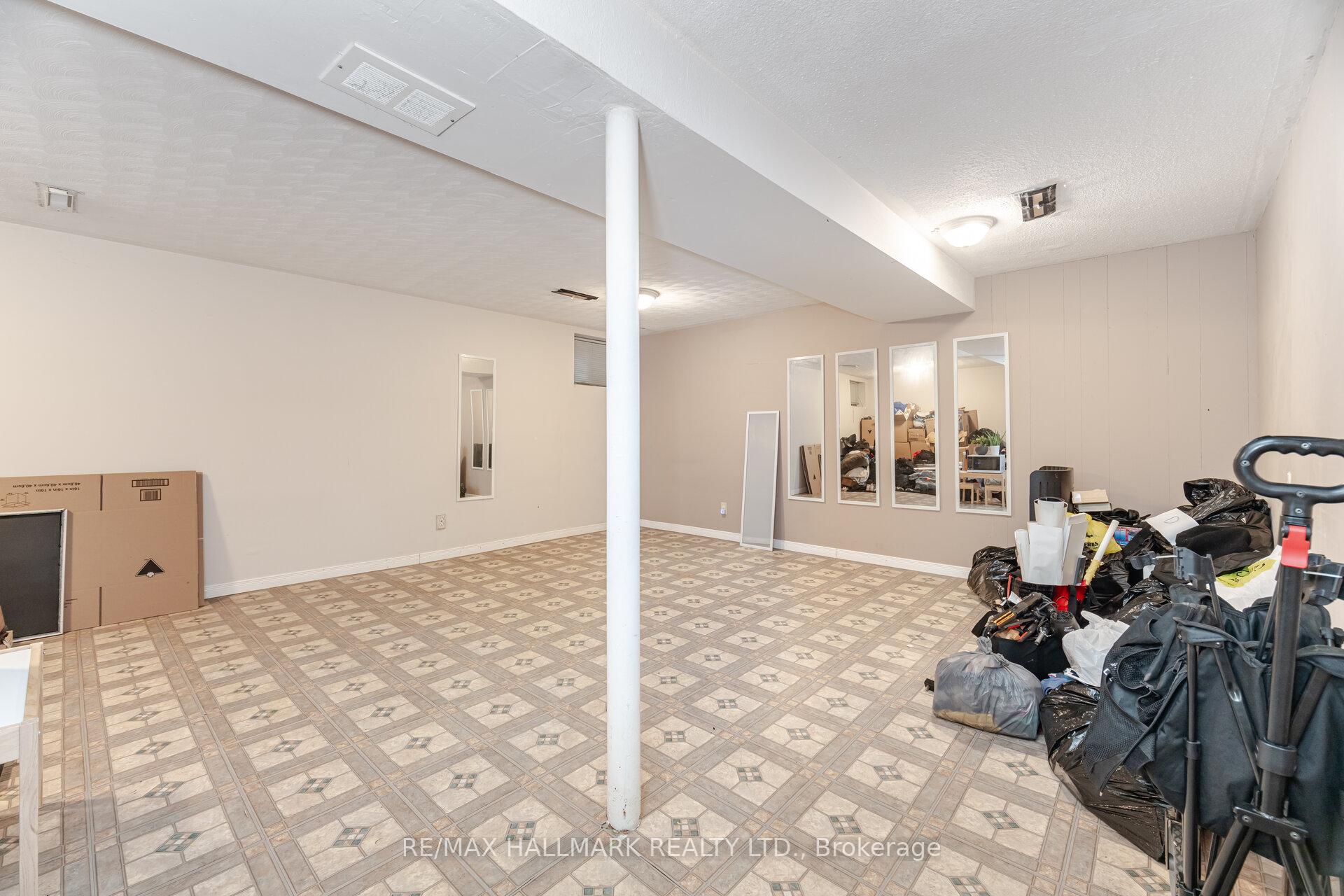 Photo 40 of 73 Dogwood Crescent, Scarborough, Bendale — HOMEH