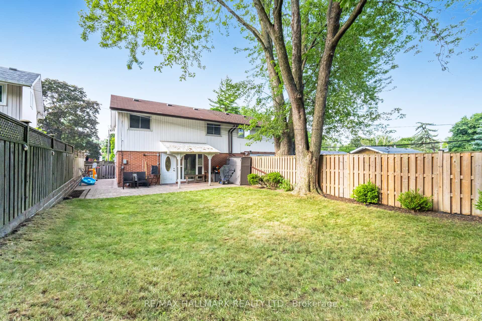 Photo 47 of 73 Dogwood Crescent, Scarborough, Bendale — HOMEH