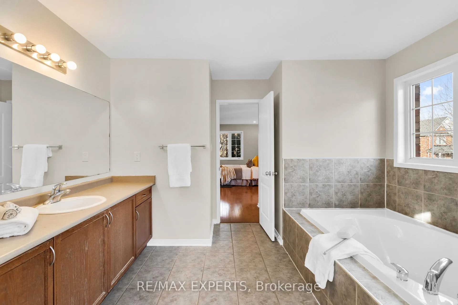Photo 40 of 7 Mingay Avenue, Markham, Wismer — HOMEH