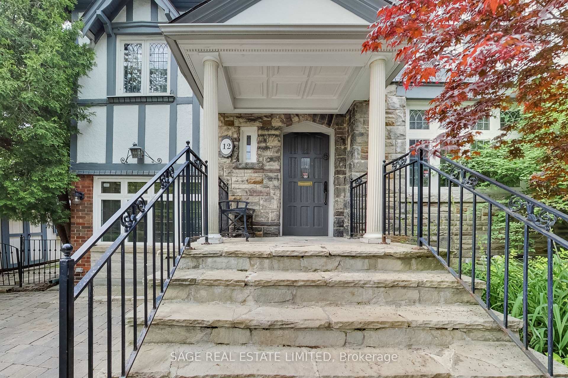 Photo 2 of 12 Nina Street, Toronto, Casa Loma — HOMEH