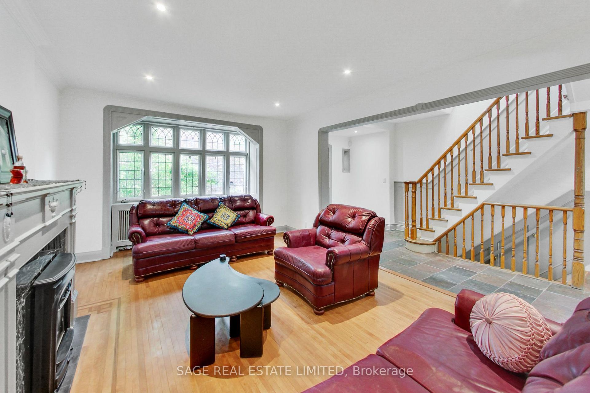 Photo 6 of 12 Nina Street, Toronto, Casa Loma — HOMEH