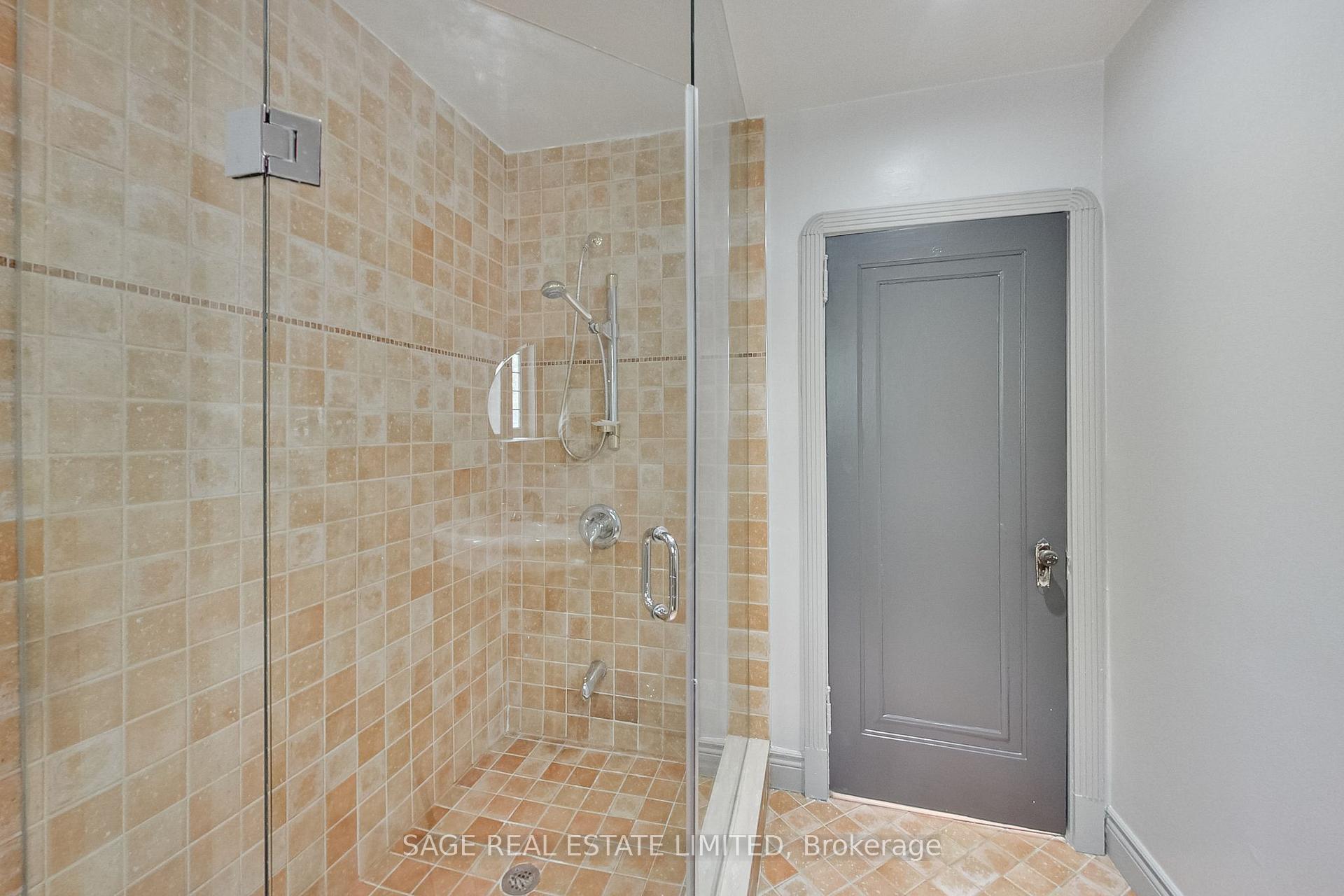 Photo 32 of 12 Nina Street, Toronto, Casa Loma — HOMEH