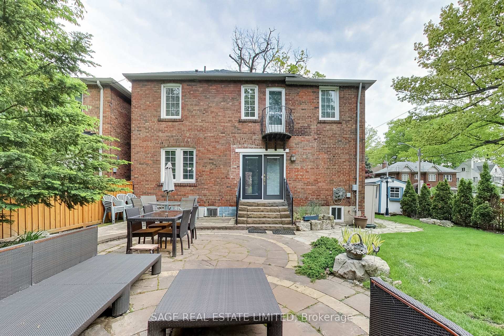 Photo 35 of 12 Nina Street, Toronto, Casa Loma — HOMEH