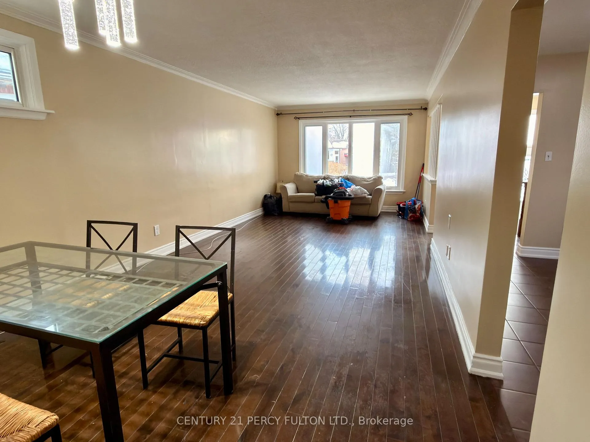 Photo 6 of Unit Upper, 24 Chestermere Boulevard, Scarborough, Woburn — HOMEH