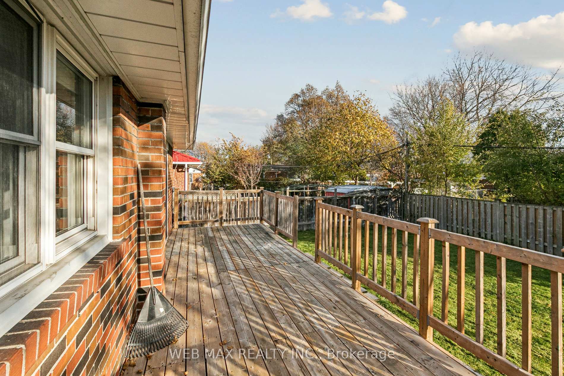 Photo 8 of 55 Shawford Crescent, Scarborough, Woburn — HOMEH