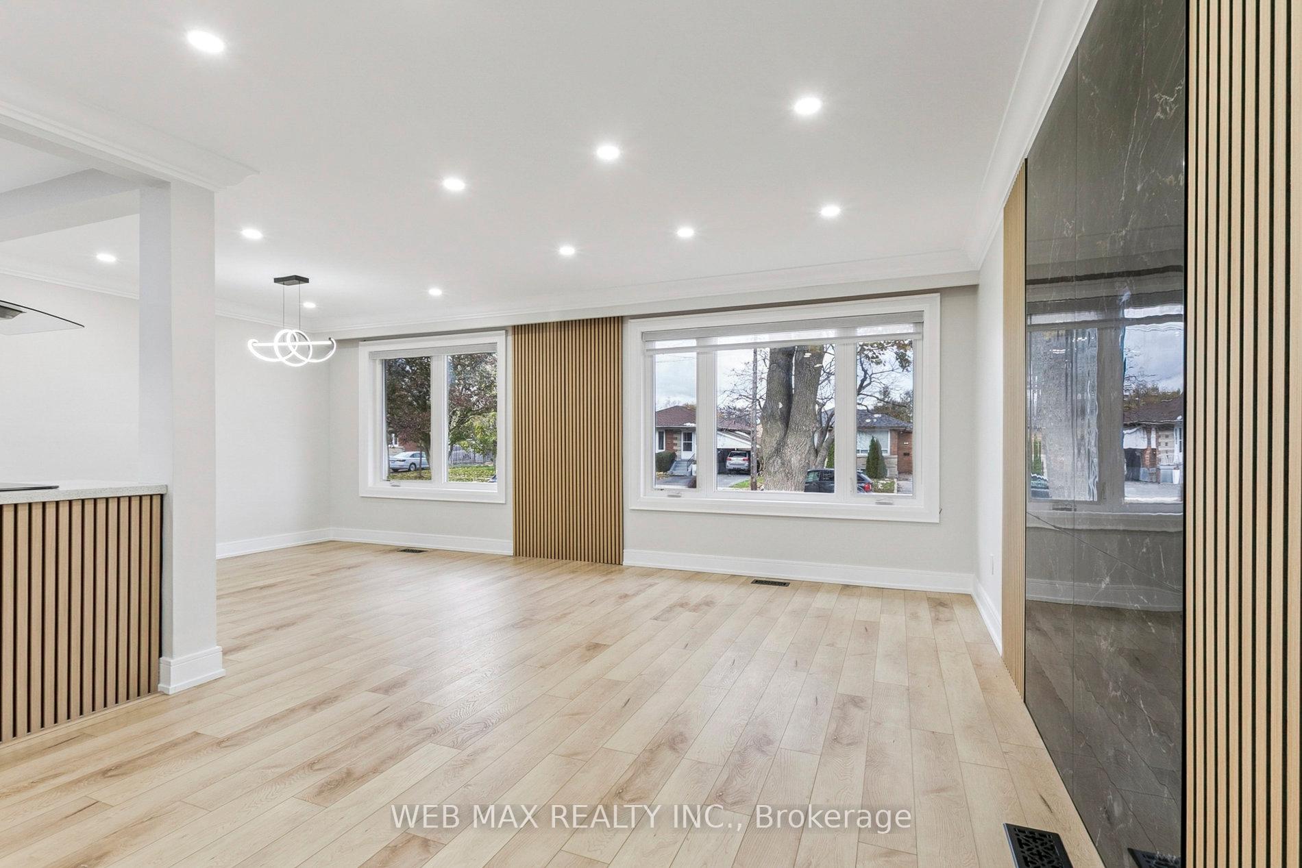 Photo 12 of 55 Shawford Crescent, Scarborough, Woburn — HOMEH