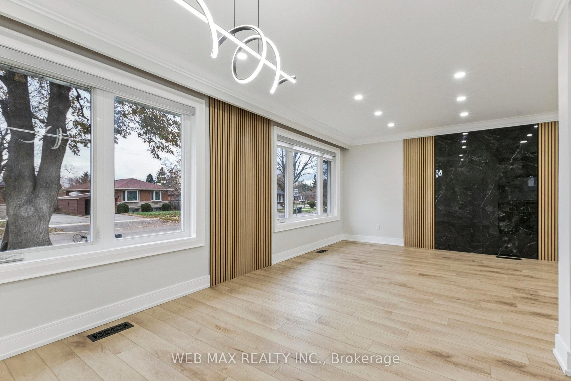 Photo 25 of 55 Shawford Crescent, Scarborough, Woburn — HOMEH