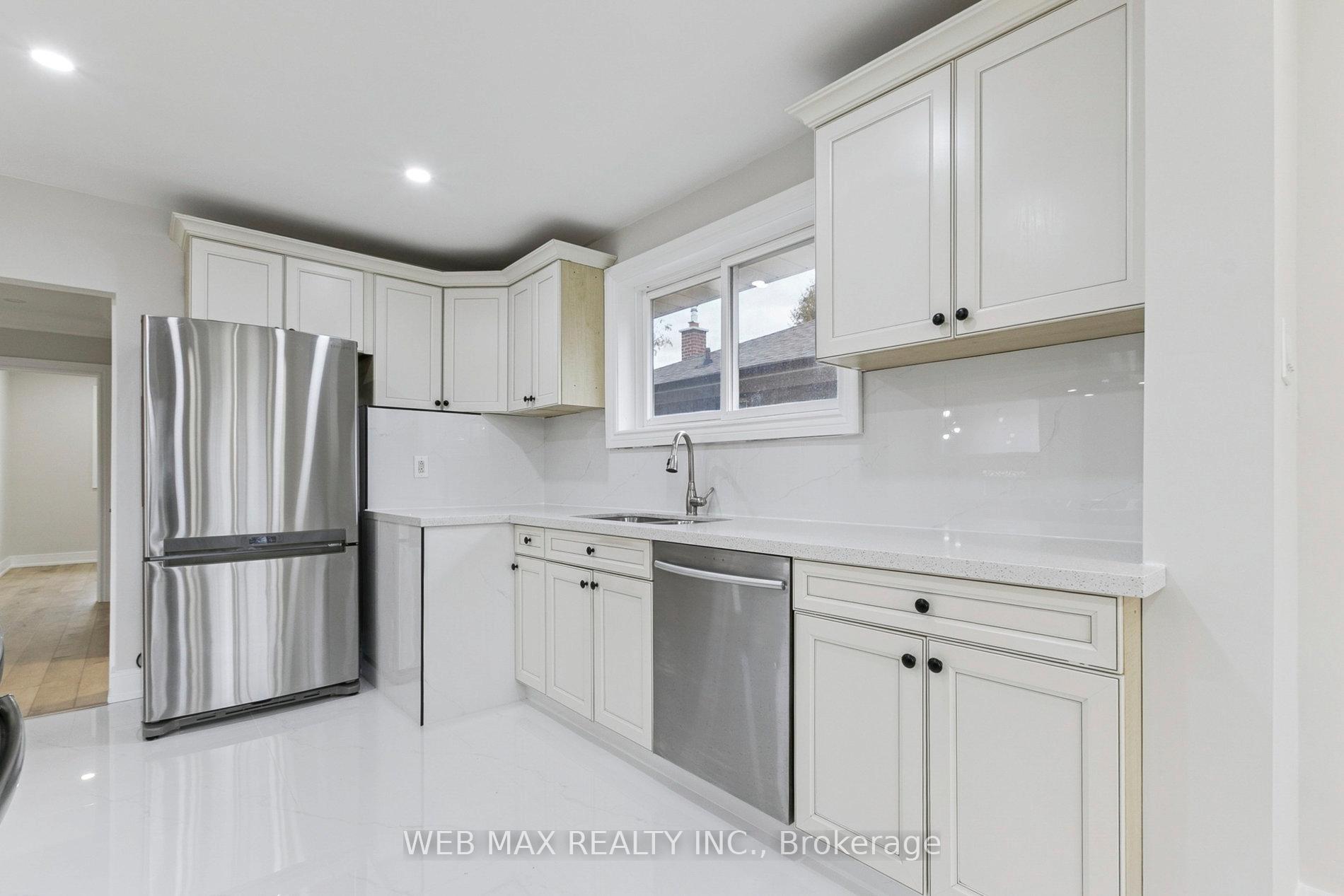Photo 31 of 55 Shawford Crescent, Scarborough, Woburn — HOMEH