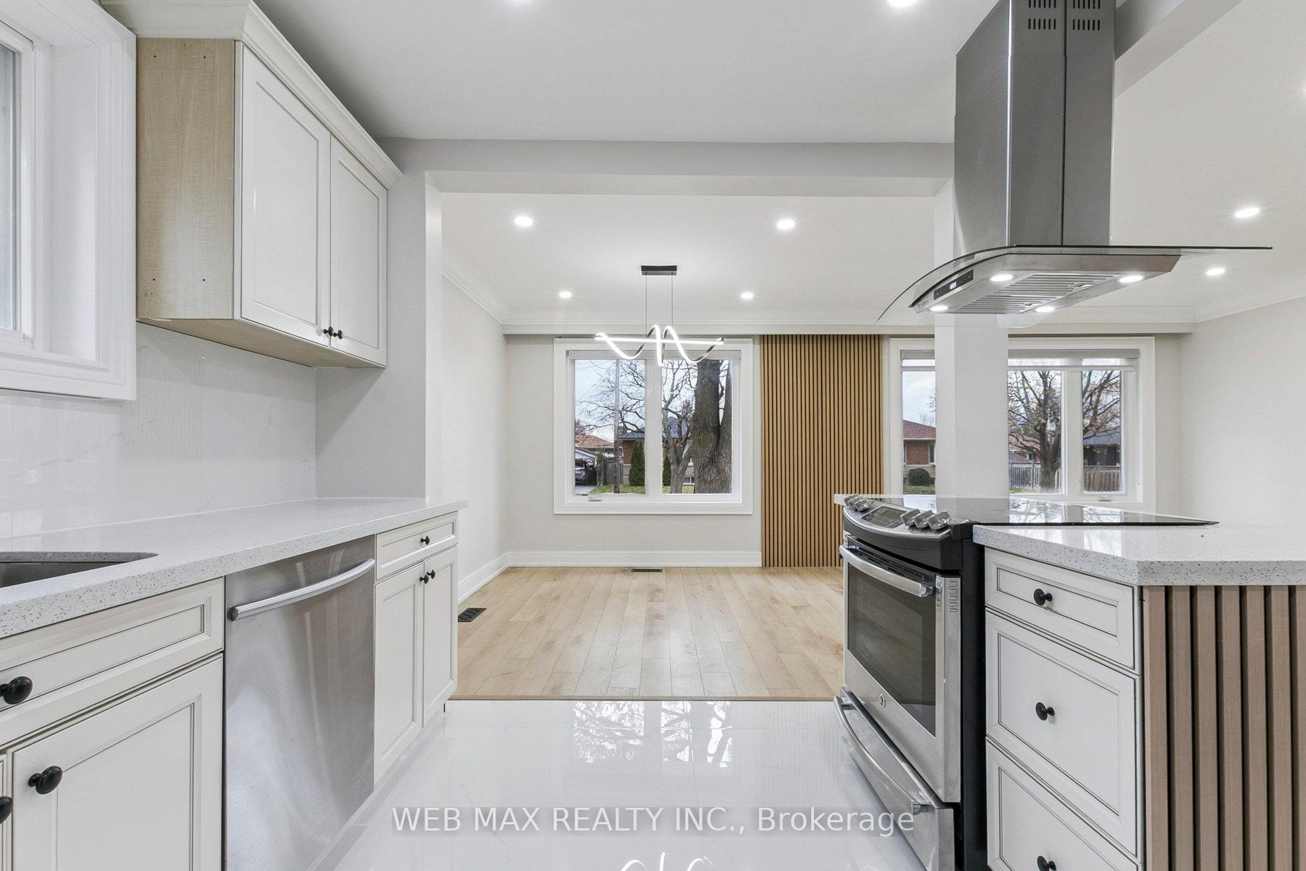Photo 33 of 55 Shawford Crescent, Scarborough, Woburn — HOMEH