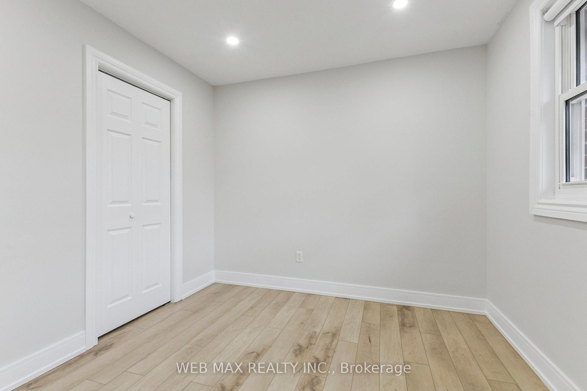 Photo 39 of 55 Shawford Crescent, Scarborough, Woburn — HOMEH