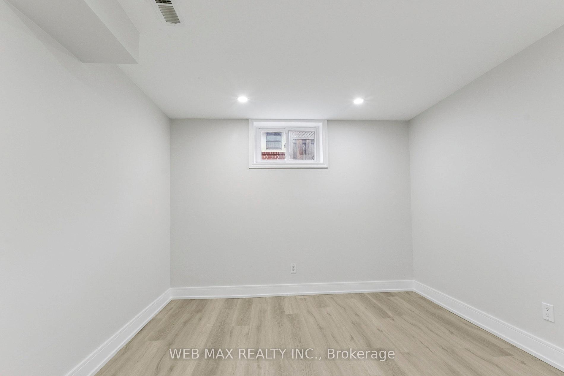 Photo 46 of 55 Shawford Crescent, Scarborough, Woburn — HOMEH