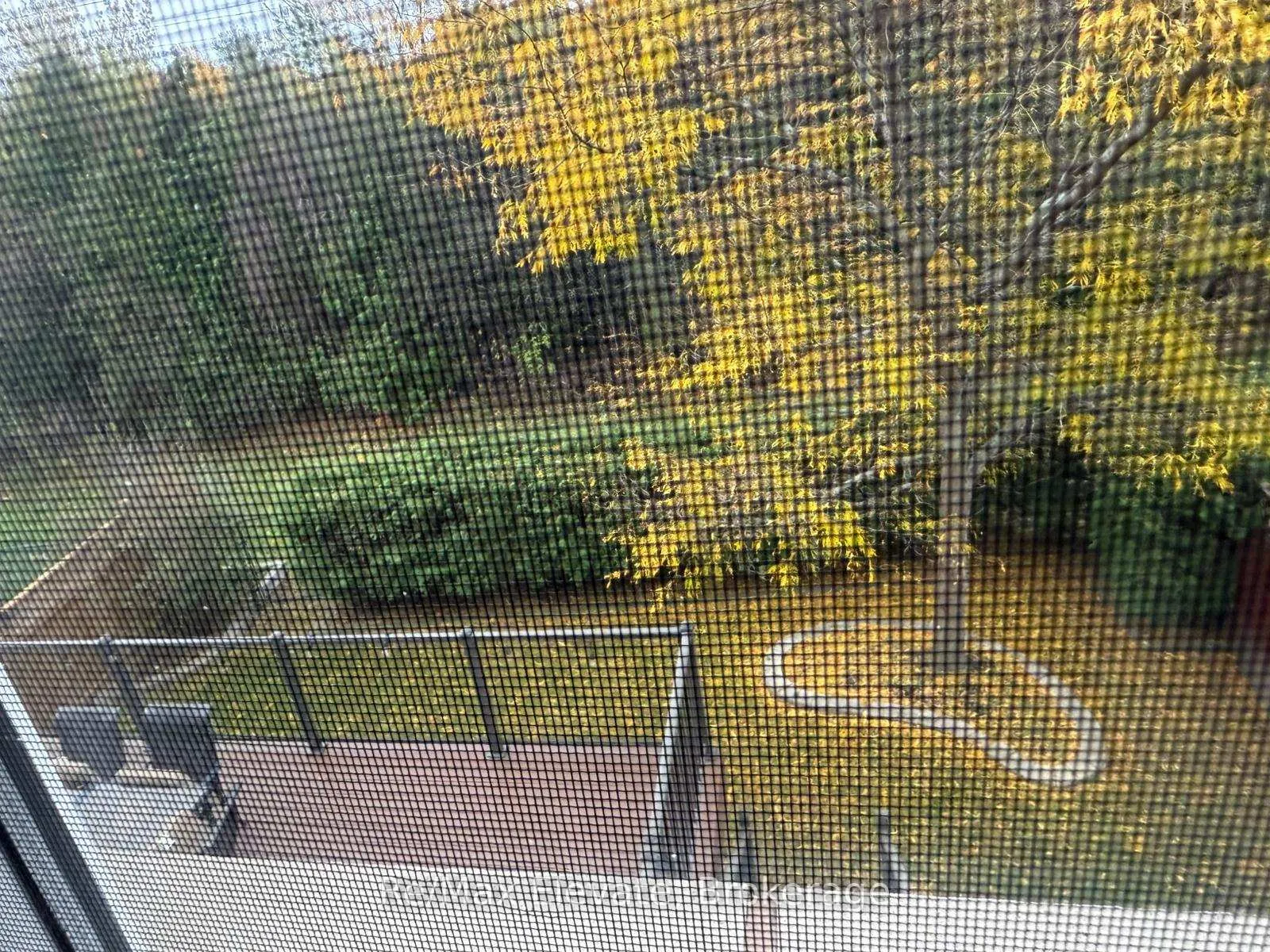 Photo 24 of 687 Sunbird Trail, Pickering, Amberlea — HOMEH