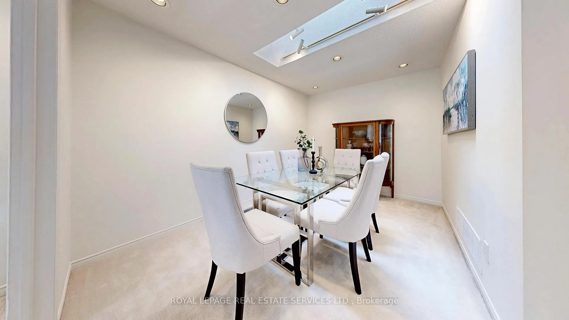 Photo 8 of 107 Roseborough Crescent, Vaughan, Uplands — HOMEH
