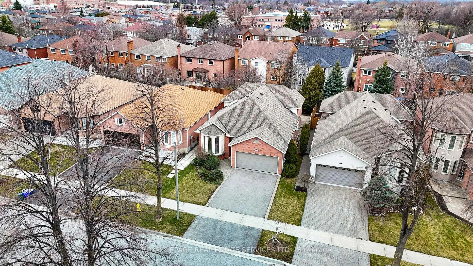 Photo 33 of 107 Roseborough Crescent, Vaughan, Uplands — HOMEH