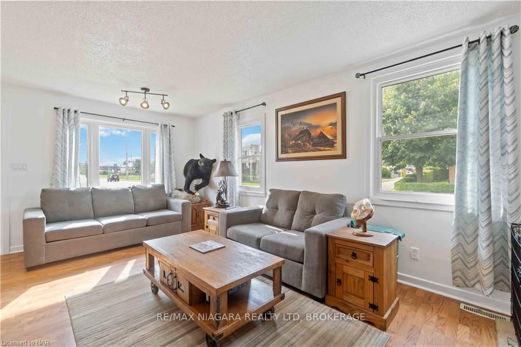 Photo 10 of 47 Cunningham Street, Thorold, Thorold Downtown — HOMEH