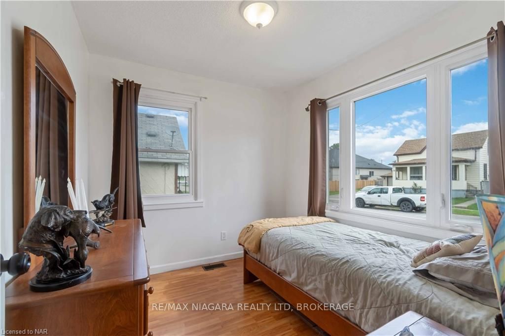Photo 12 of 47 Cunningham Street, Thorold, Thorold Downtown — HOMEH