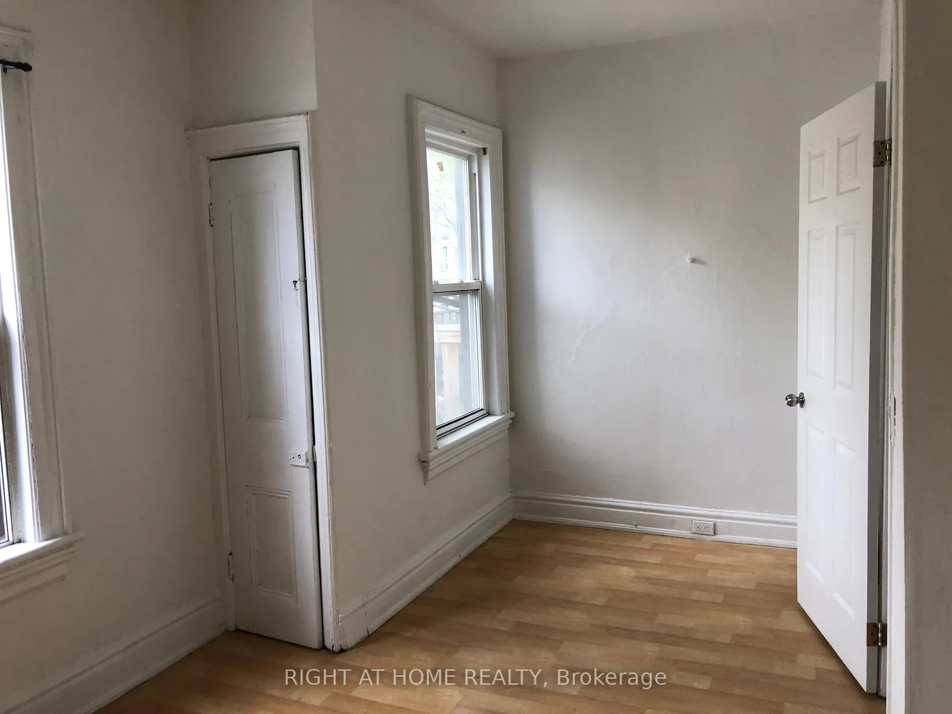 Photo 4 of Unit 2, 73 Cecil Street, Toronto, Kensington-Chinatown — HOMEH