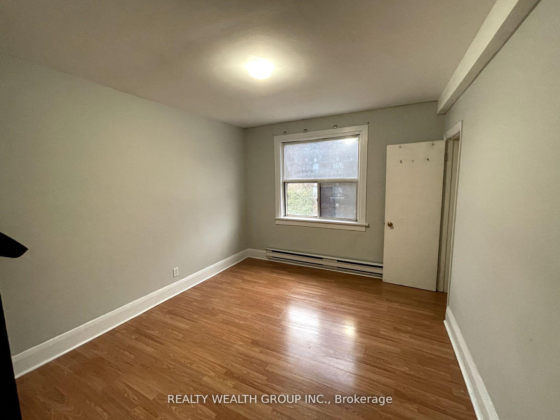 Photo 11 of Unit Unit D, 185 Eglinton Avenue, Toronto, Yonge-Eglinton — HOMEH