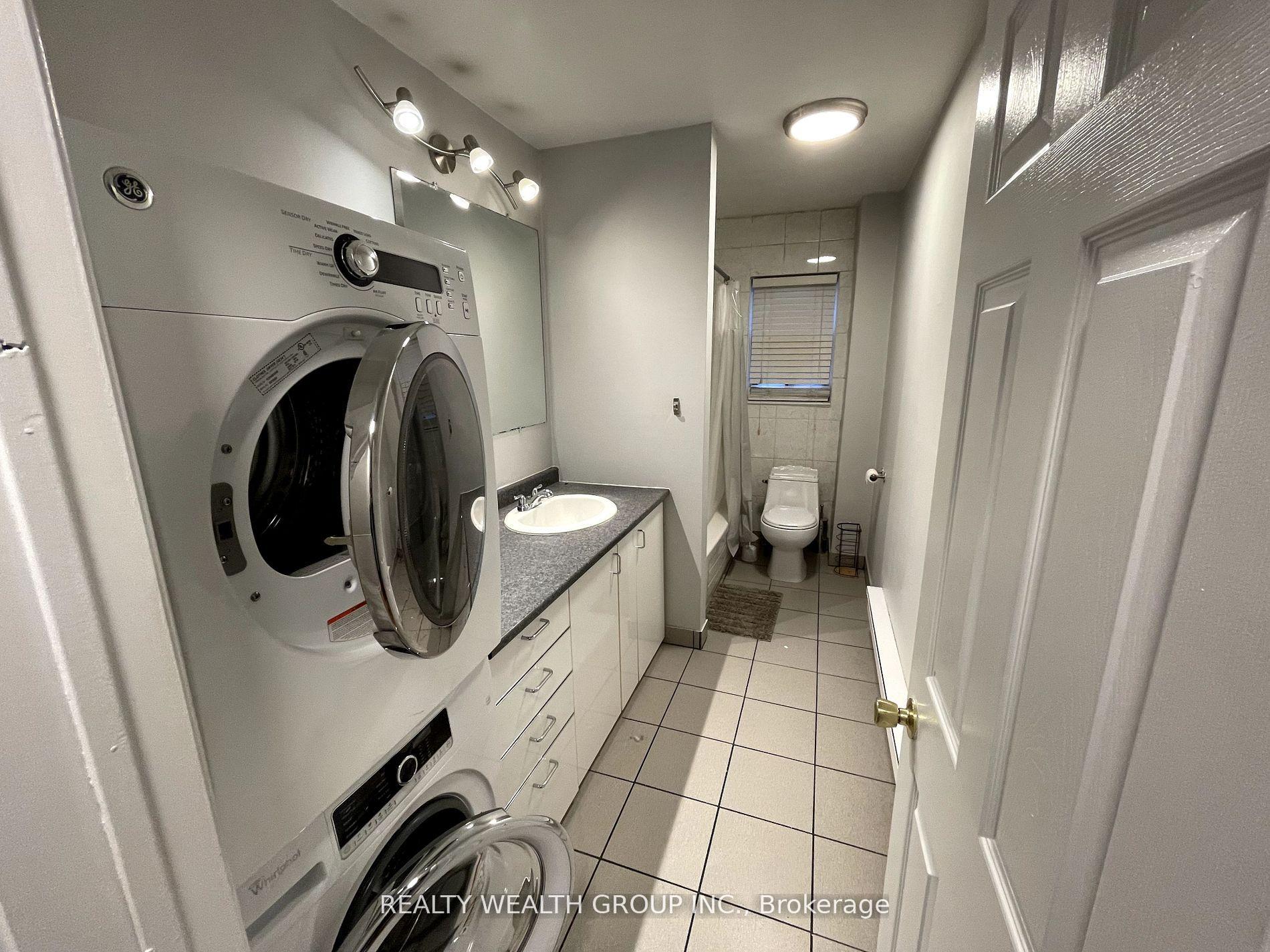 Photo 10 of Unit Unit D, 185 Eglinton Avenue, Toronto, Yonge-Eglinton — HOMEH