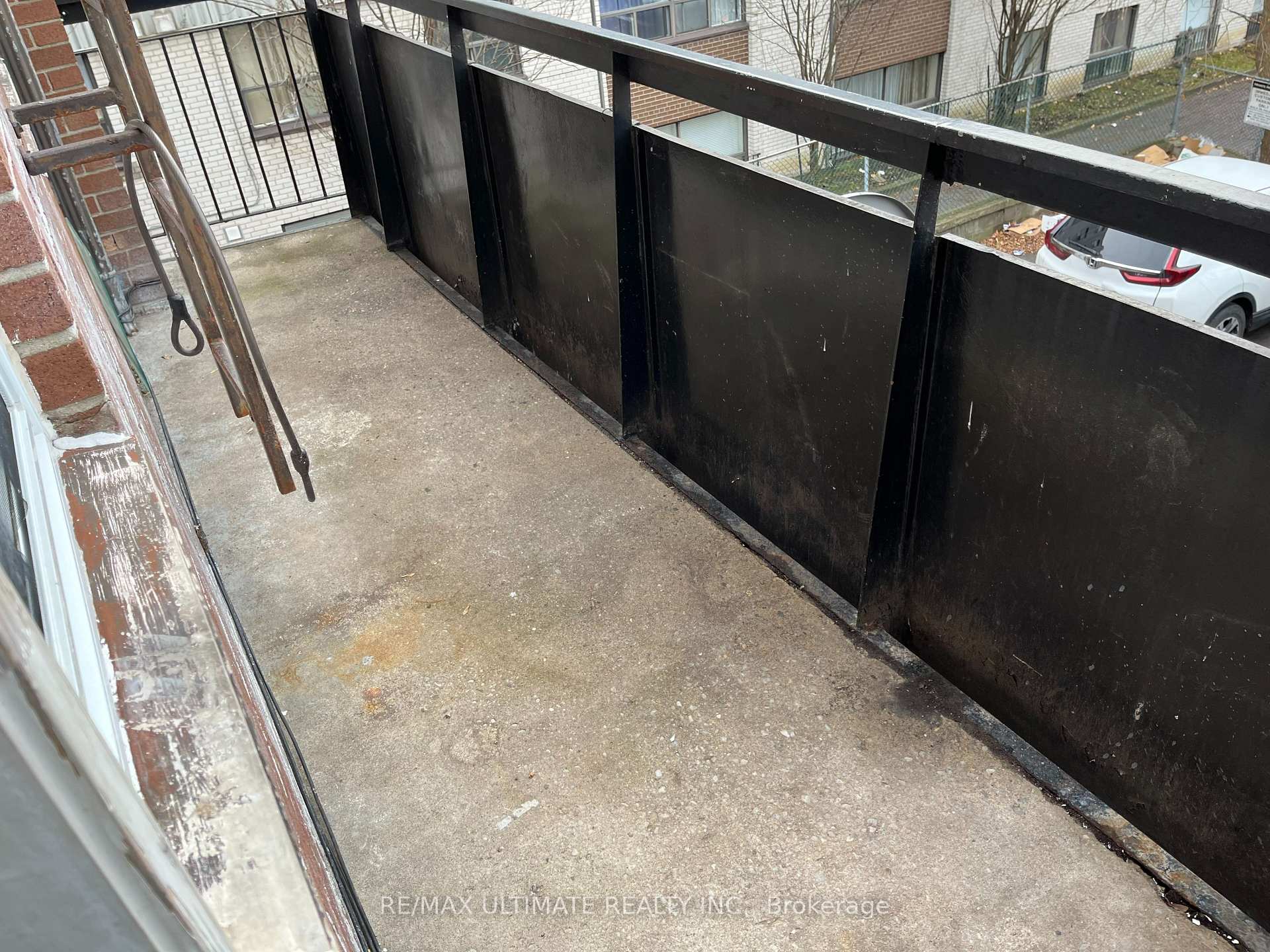 Photo 4 of Unit B, 420 Dawes Road, Toronto, O'Connor-Parkview — HOMEH