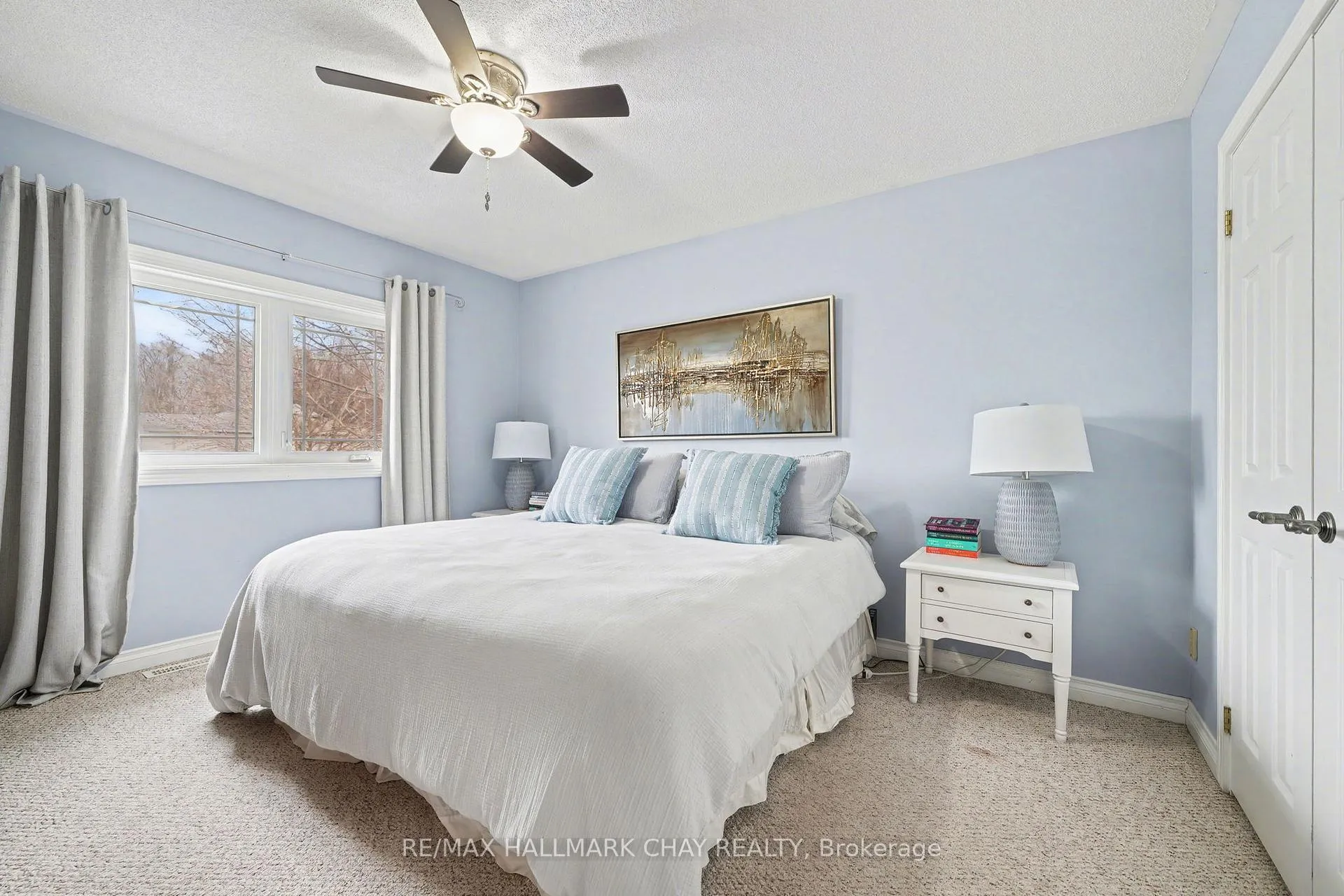 Photo 24 of 101 Kate Aitken Crescent, New Tecumseth, Beeton — HOMEH