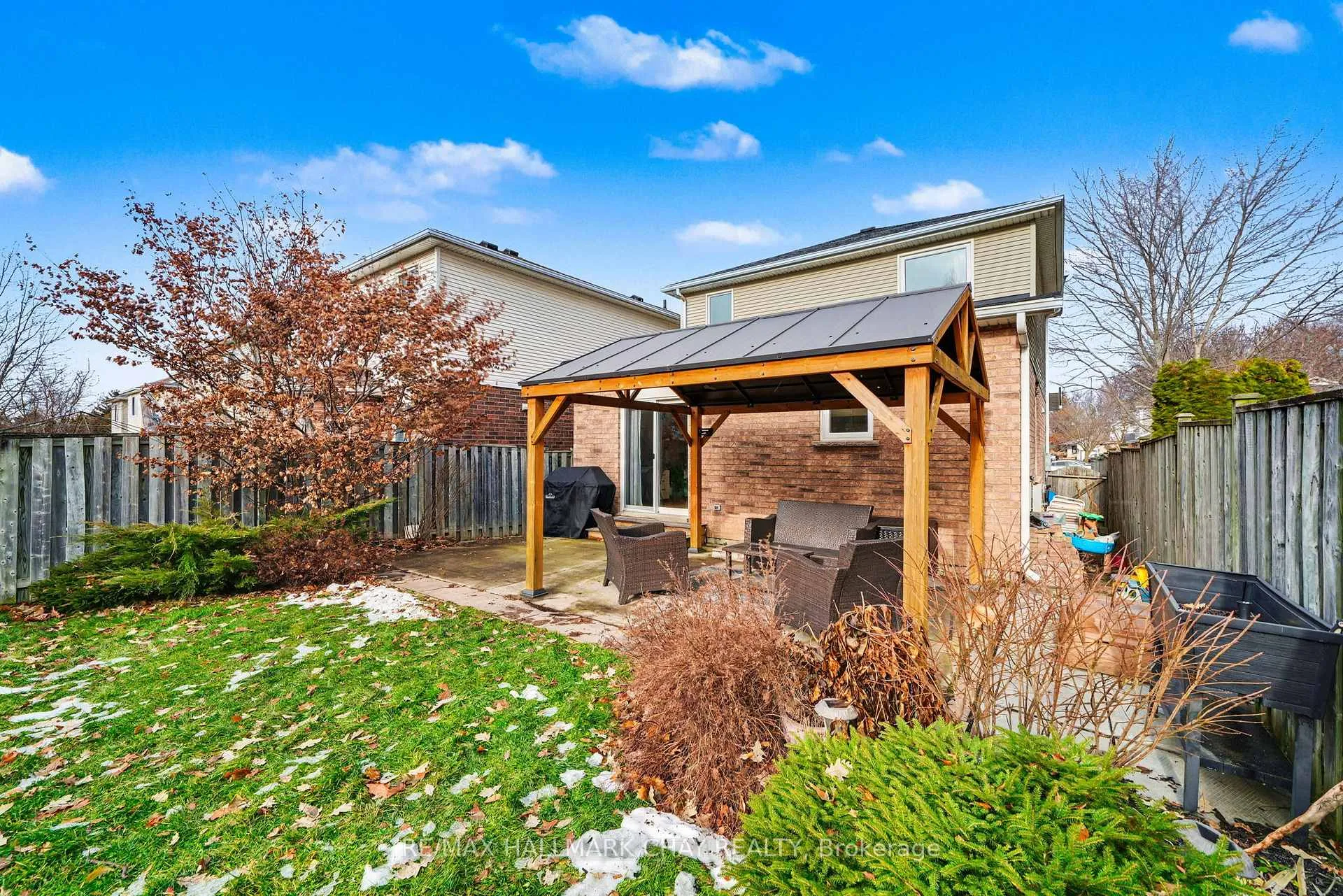 Photo 37 of 101 Kate Aitken Crescent, New Tecumseth, Beeton — HOMEH