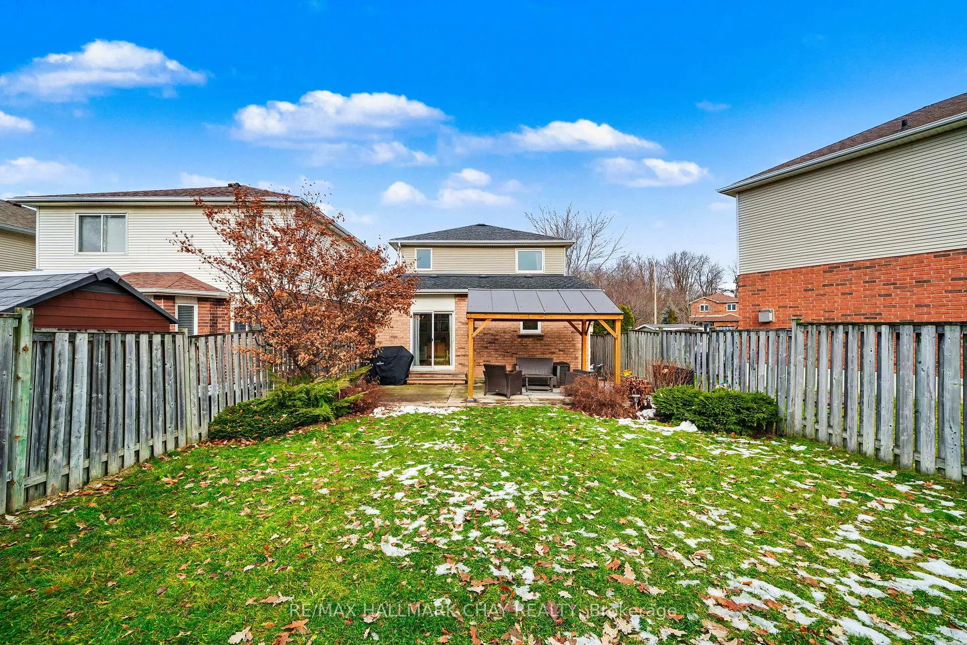Photo 38 of 101 Kate Aitken Crescent, New Tecumseth, Beeton — HOMEH