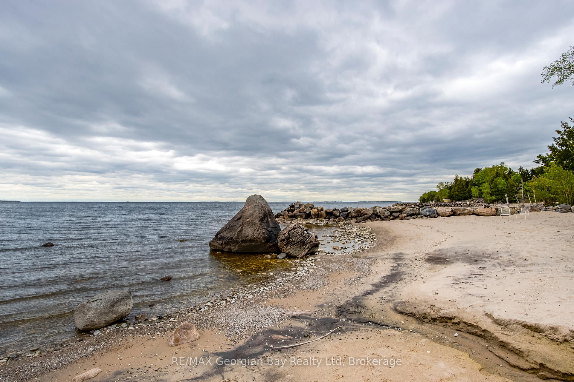 Photo 32 of 25 Couchiching Crescent, Tiny, Rural Tiny — HOMEH