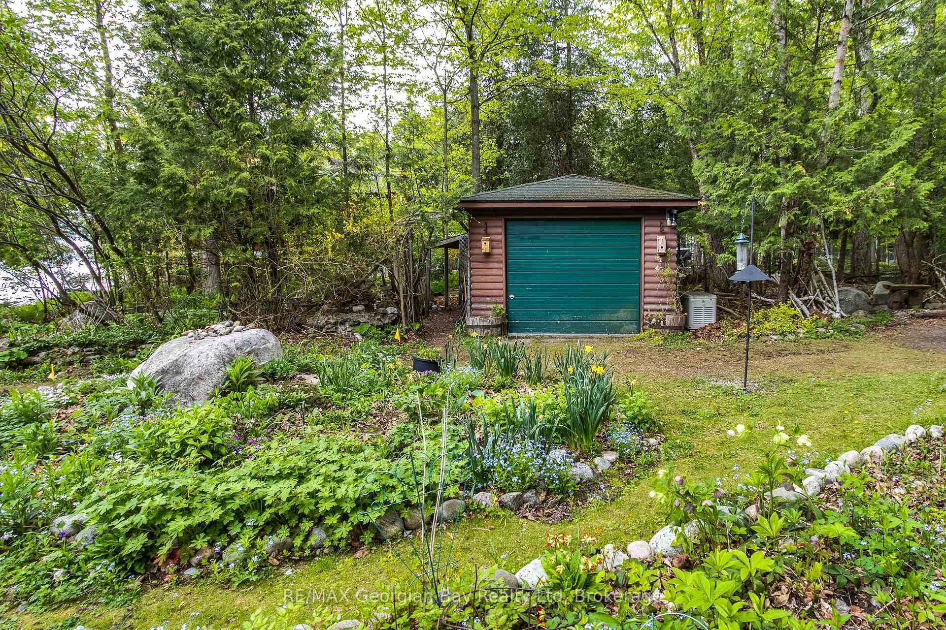 Photo 33 of 25 Couchiching Crescent, Tiny, Rural Tiny — HOMEH