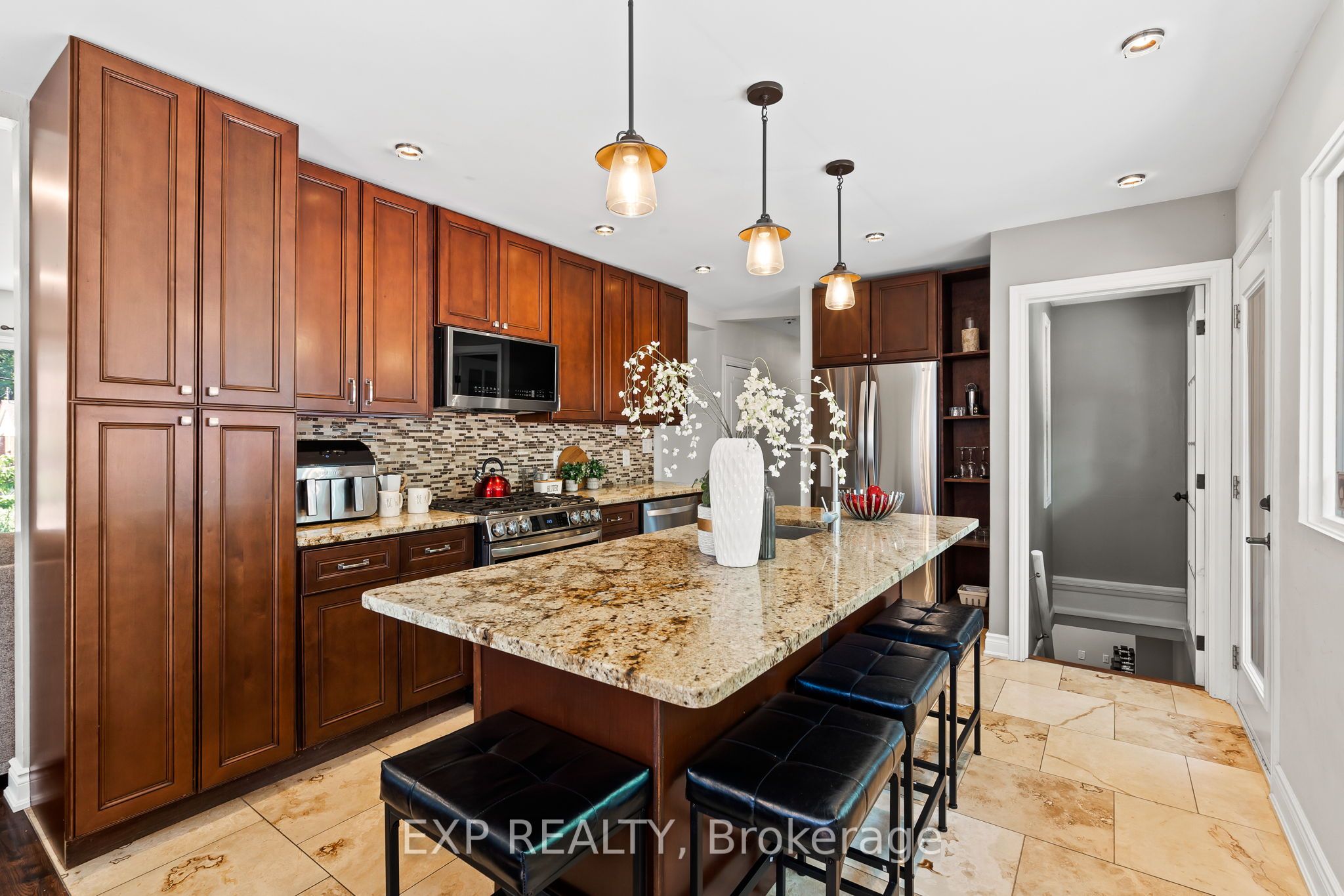 Photo 49 of 17 Battlefield Drive, Hamilton, Stoney Creek — HOMEH