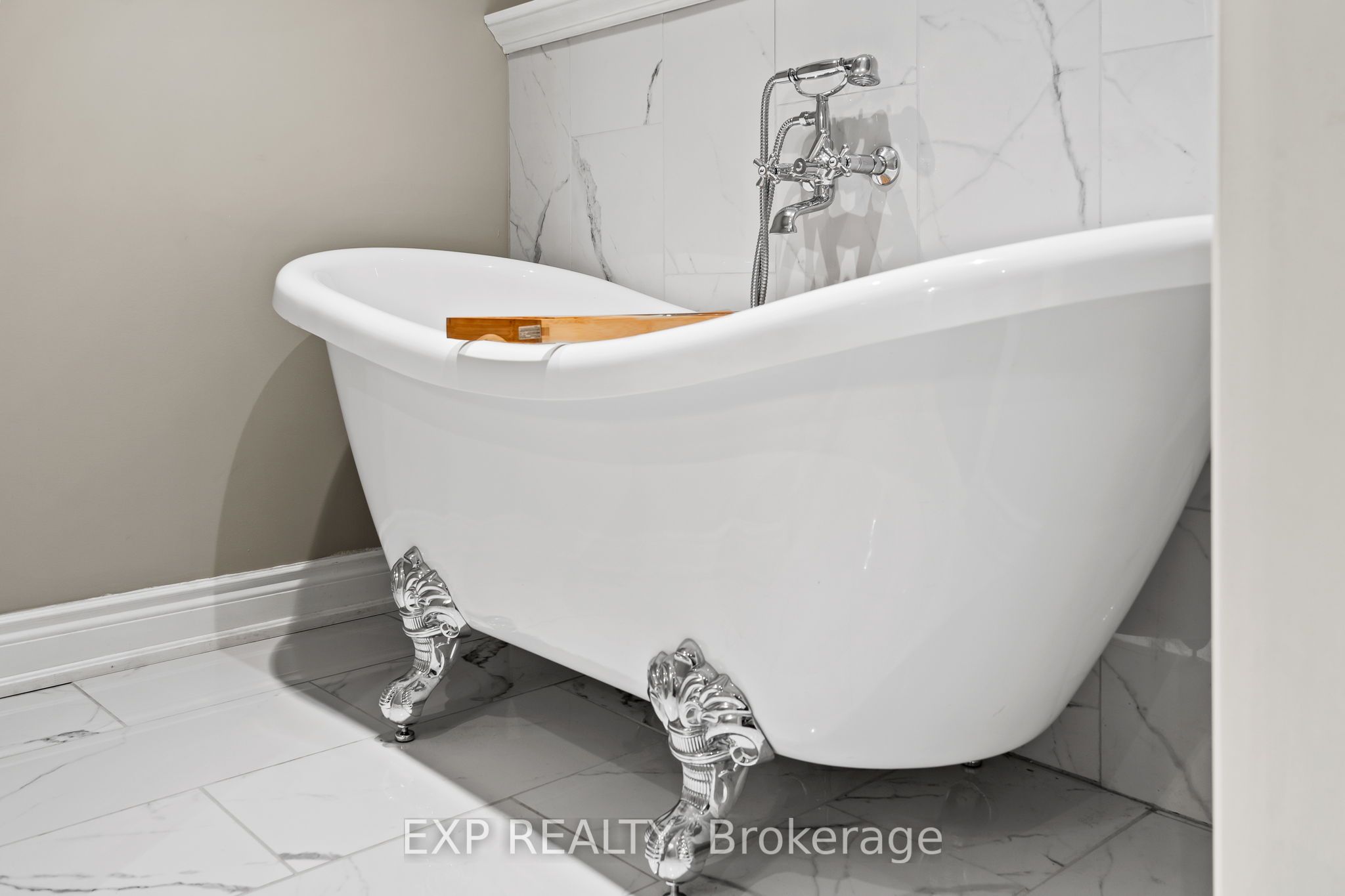 Photo 72 of 17 Battlefield Drive, Hamilton, Stoney Creek — HOMEH