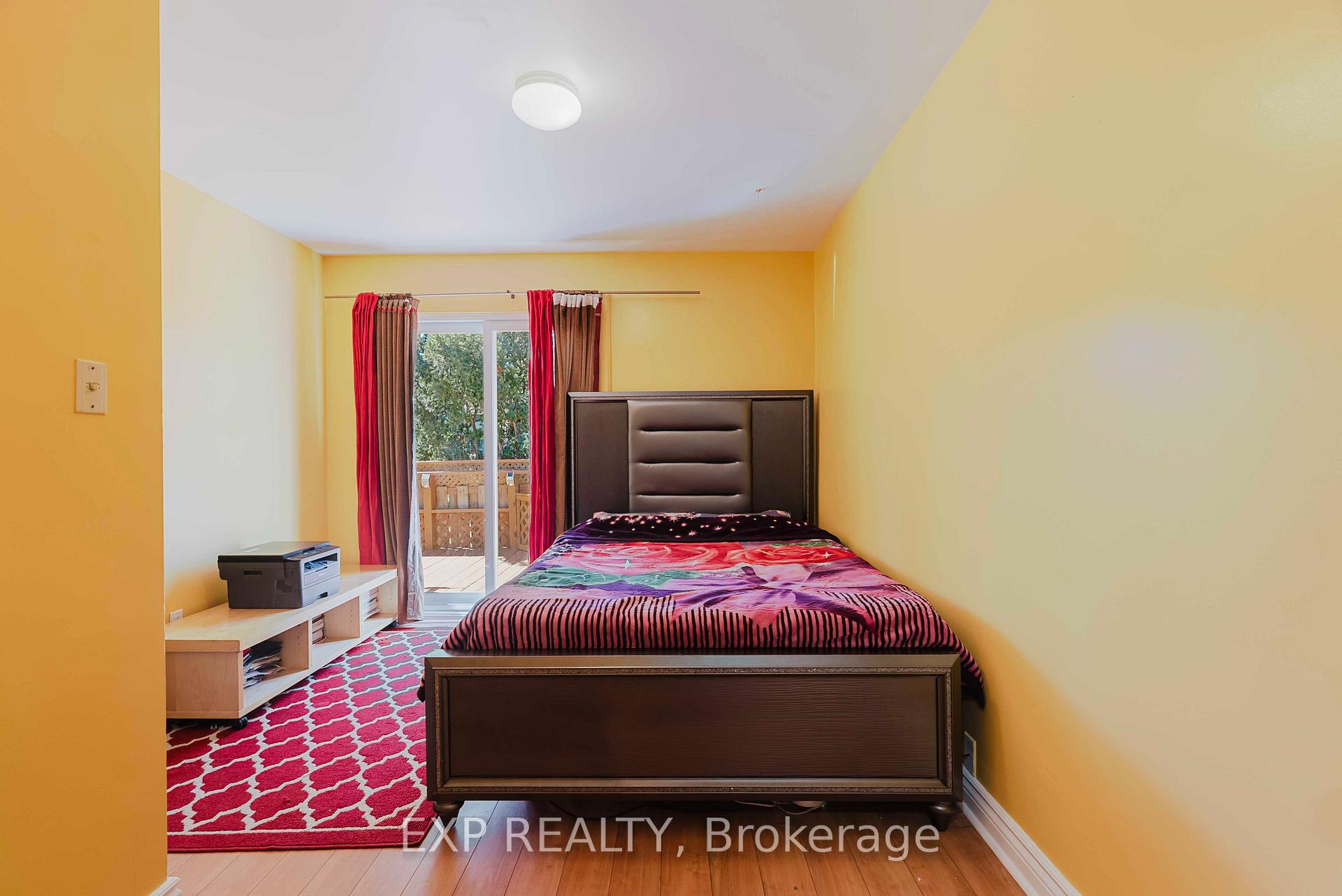 Photo 25 of 30 Ronway Crescent, Scarborough, Woburn — HOMEH