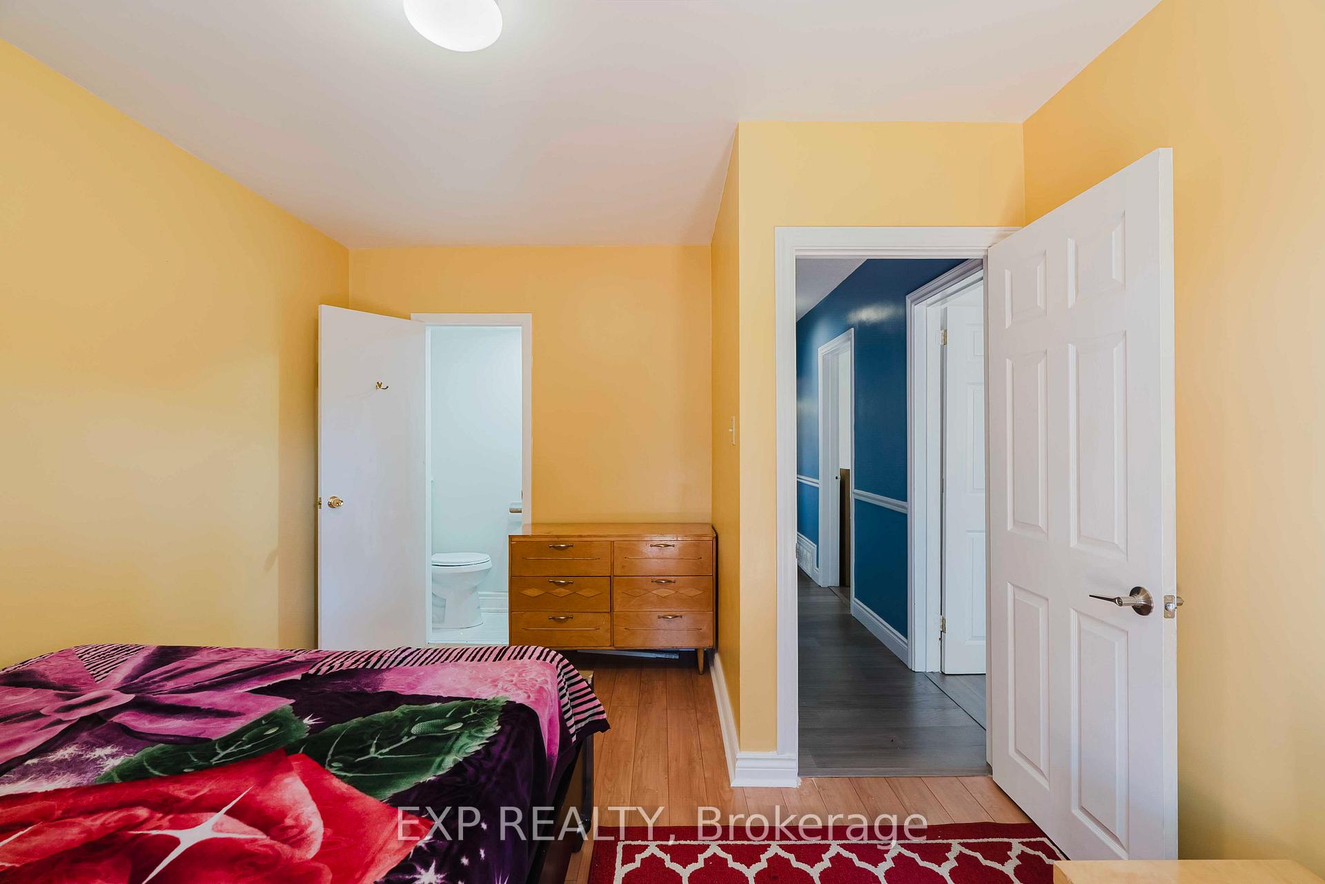 Photo 26 of 30 Ronway Crescent, Scarborough, Woburn — HOMEH