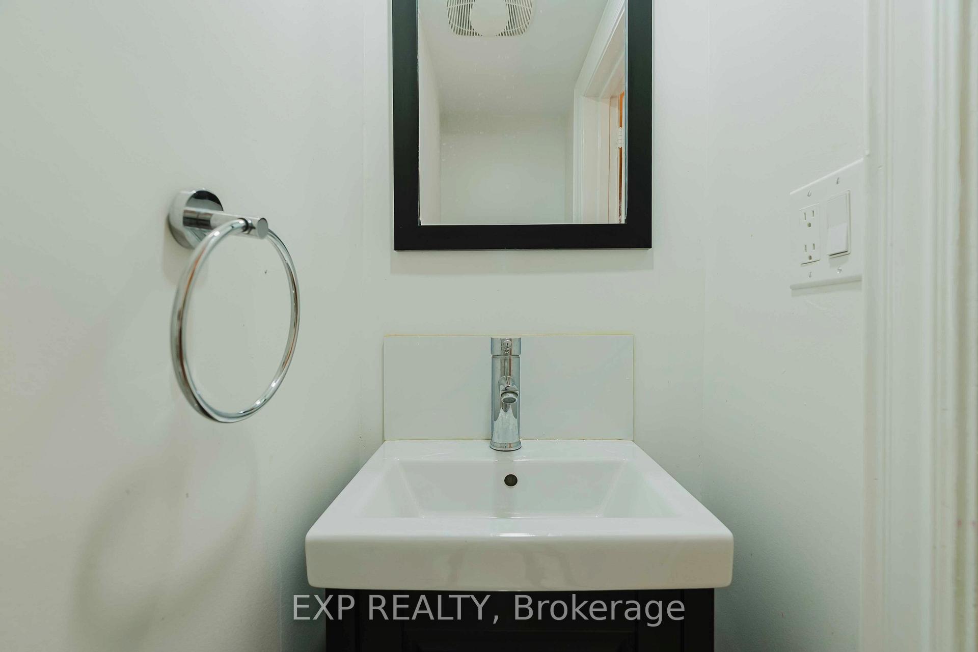Photo 27 of 30 Ronway Crescent, Scarborough, Woburn — HOMEH