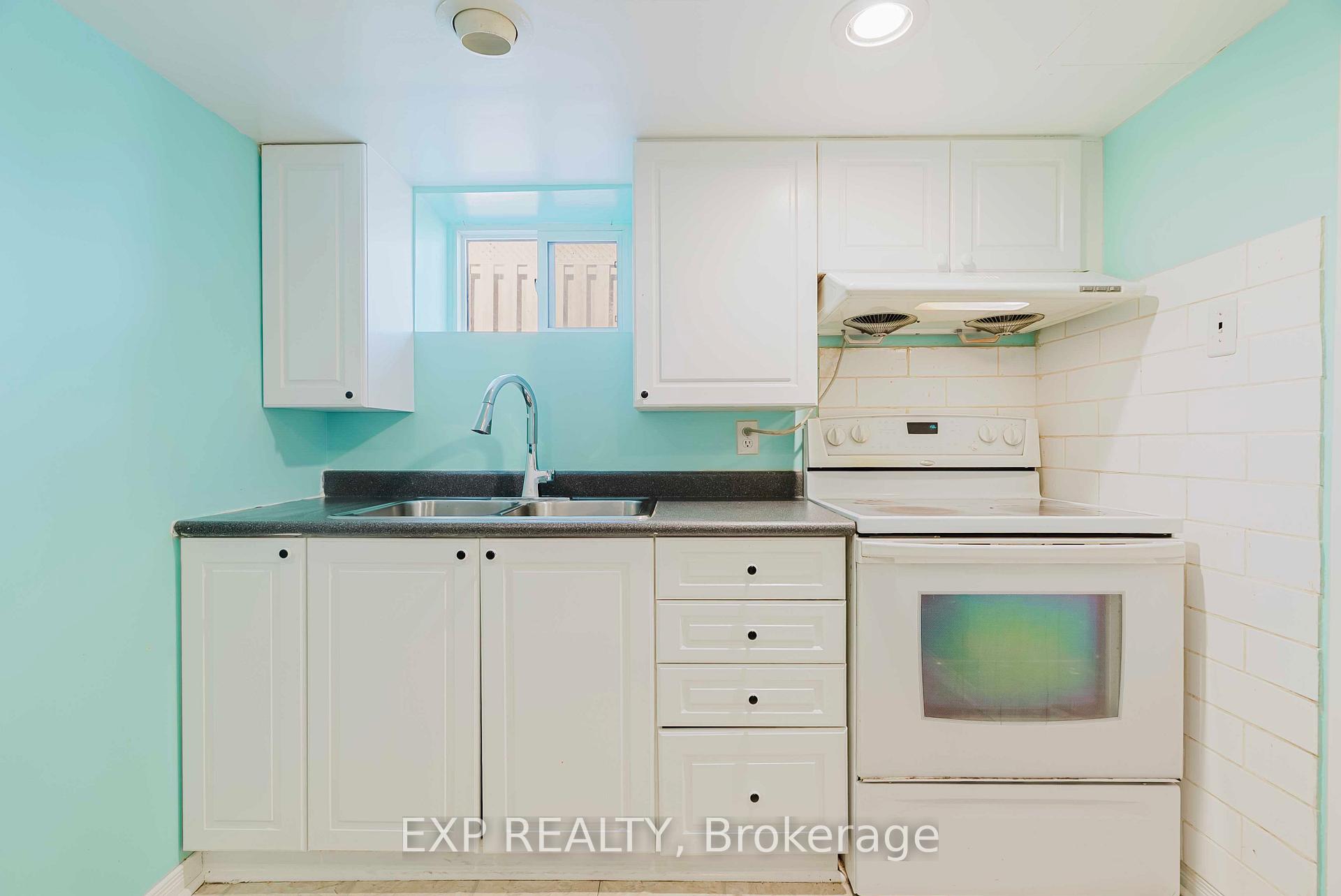 Photo 33 of 30 Ronway Crescent, Scarborough, Woburn — HOMEH