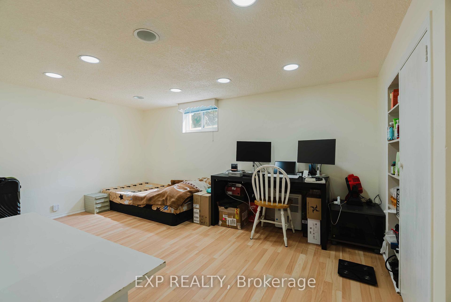 Photo 35 of 30 Ronway Crescent, Scarborough, Woburn — HOMEH