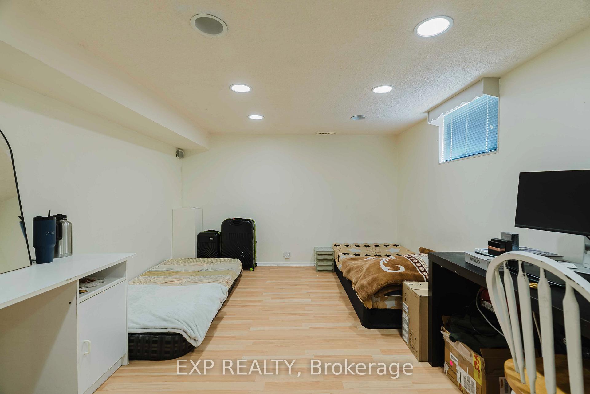 Photo 36 of 30 Ronway Crescent, Scarborough, Woburn — HOMEH