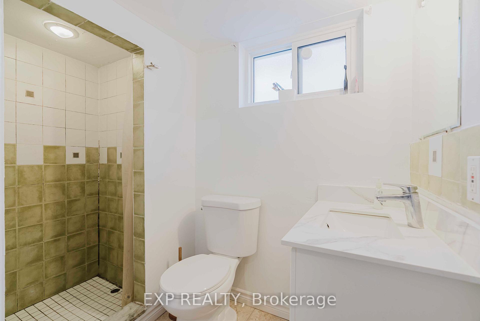 Photo 38 of 30 Ronway Crescent, Scarborough, Woburn — HOMEH