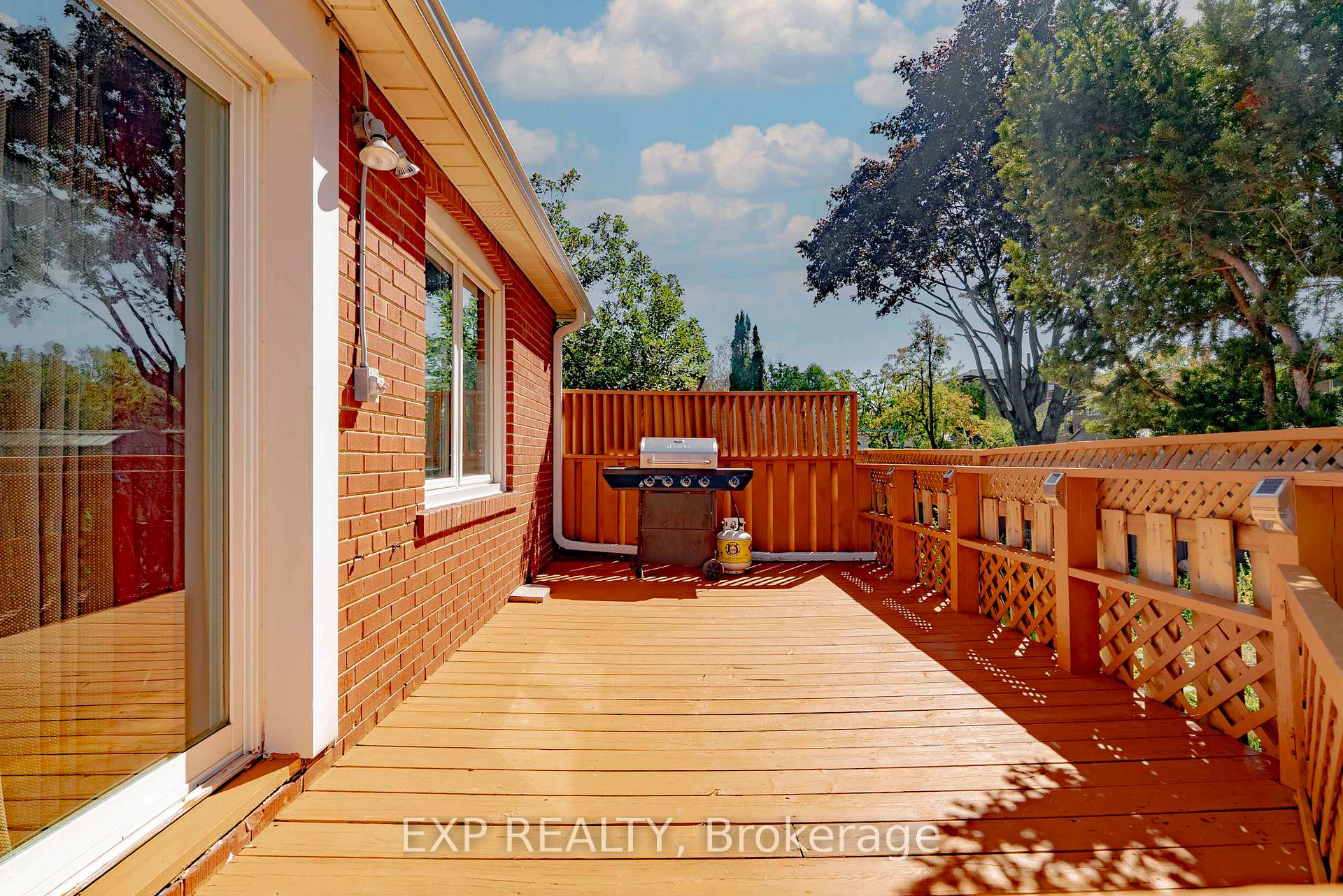 Photo 41 of 30 Ronway Crescent, Scarborough, Woburn — HOMEH