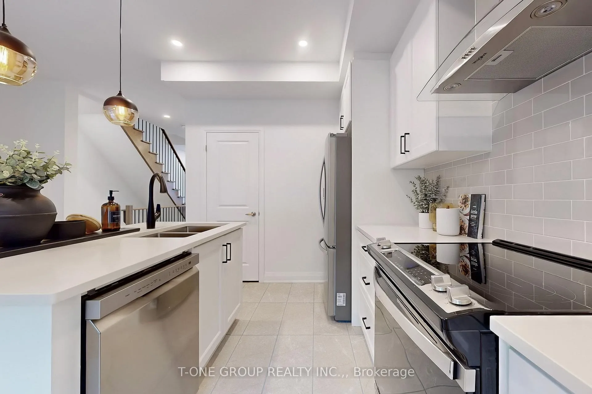 Photo 14 of 5 Eelam Lane, Markham, Wismer — HOMEH