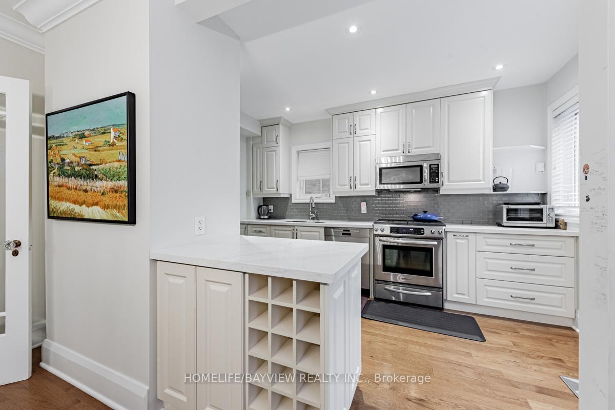 Photo 6 of 32 Maxwell Avenue, Toronto, Yonge-Eglinton — HOMEH