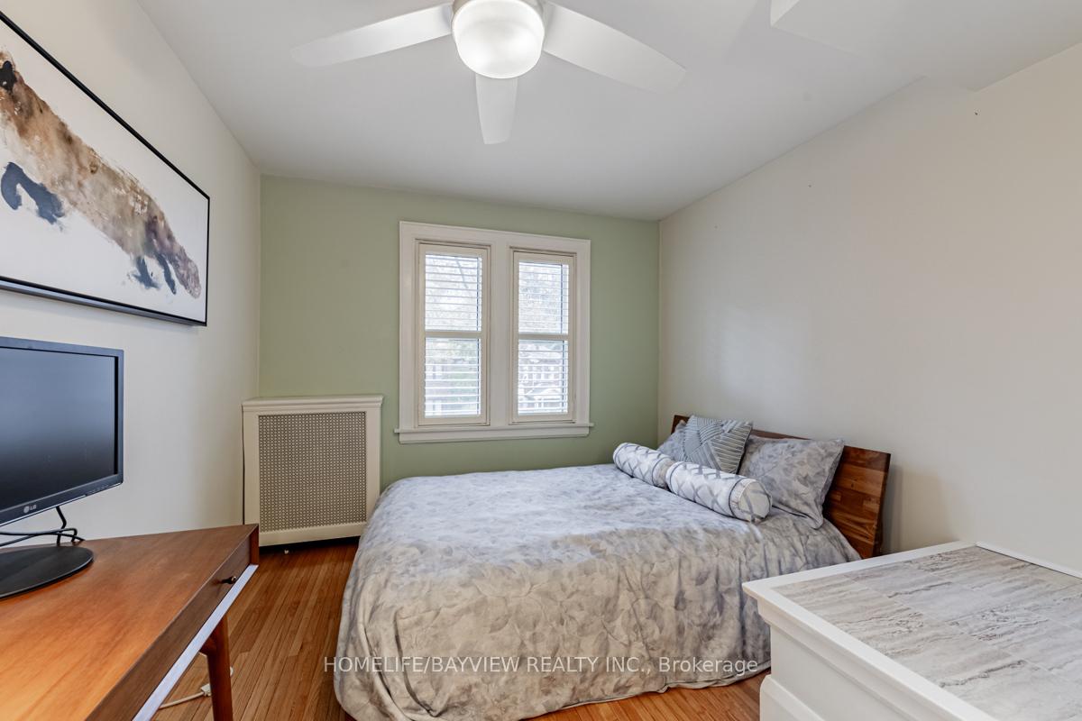 Photo 26 of 32 Maxwell Avenue, Toronto, Yonge-Eglinton — HOMEH