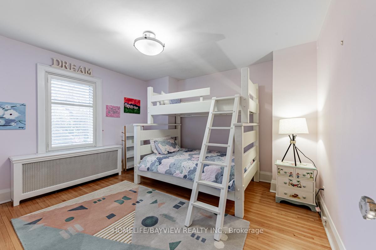Photo 24 of 32 Maxwell Avenue, Toronto, Yonge-Eglinton — HOMEH