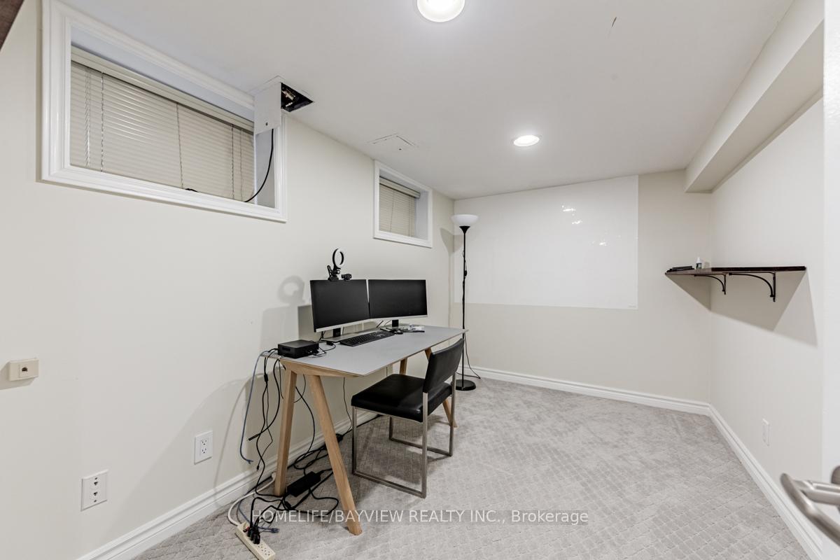 Photo 22 of 32 Maxwell Avenue, Toronto, Yonge-Eglinton — HOMEH