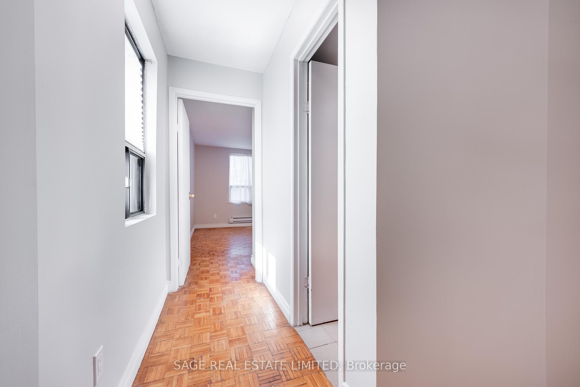 Photo 3 of Unit Upper, 586 Richmond Street W, Toronto, Waterfront Communities — HOMEH