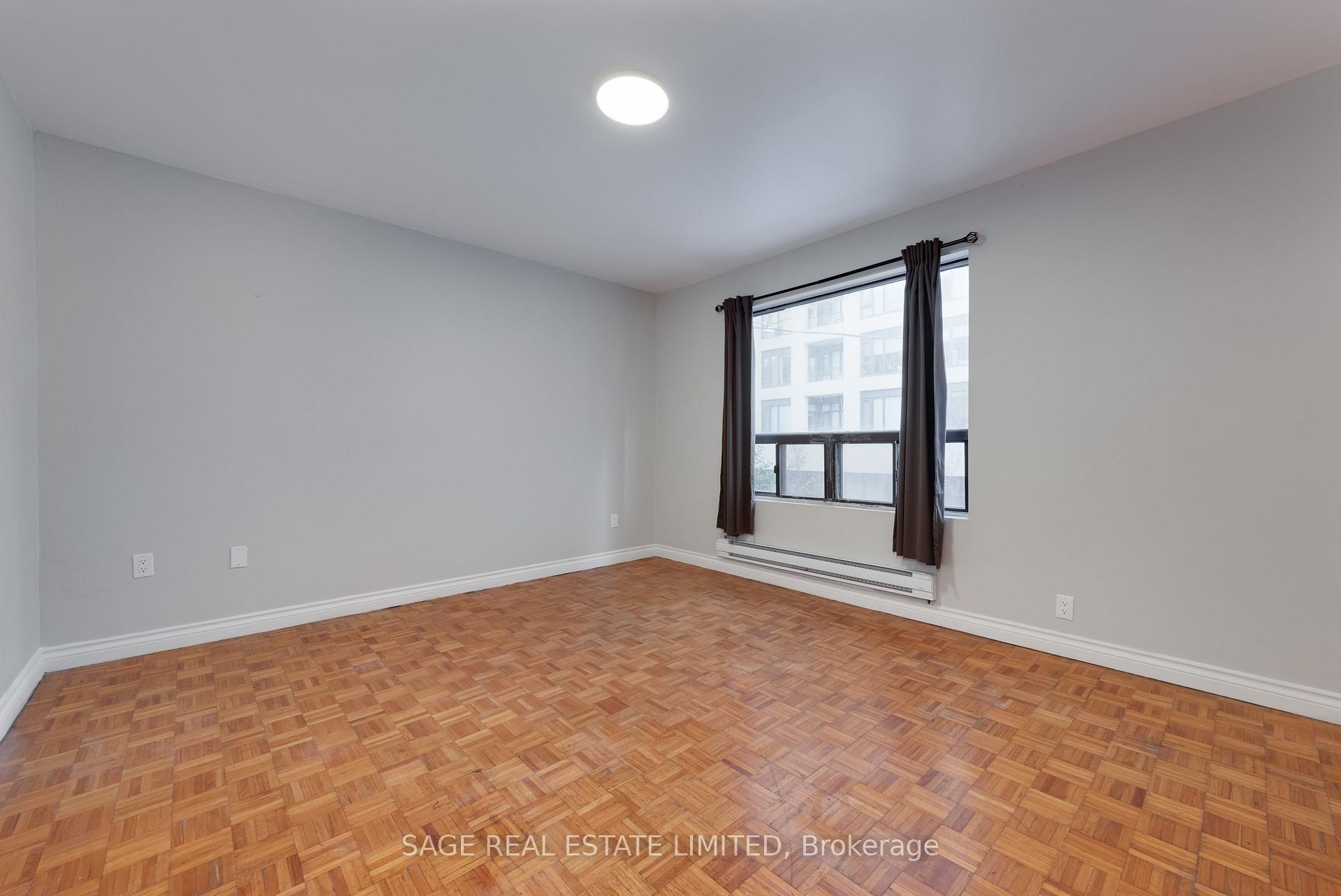 Photo 10 of Unit Upper, 586 Richmond Street W, Toronto, Waterfront Communities — HOMEH