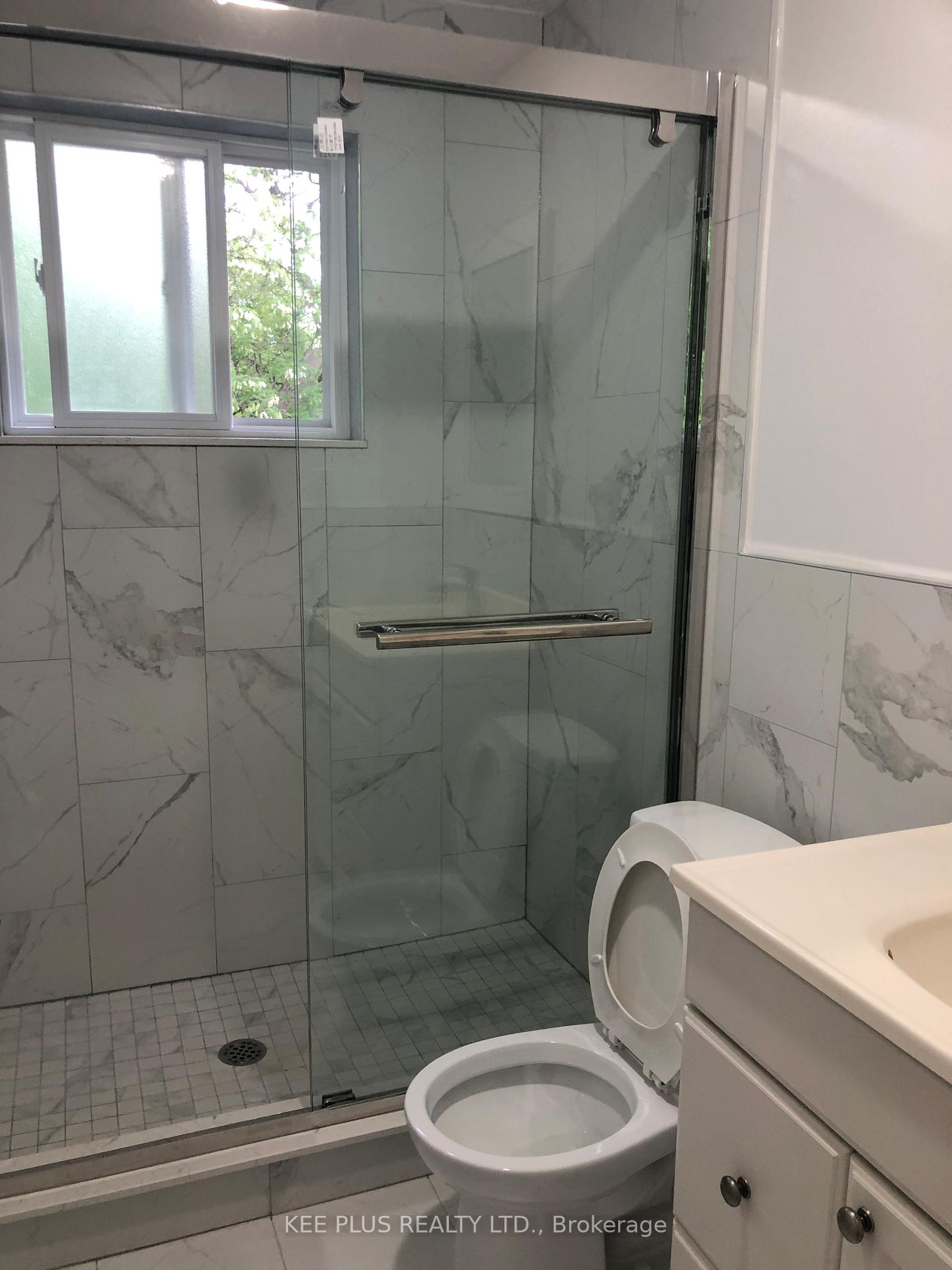 Photo 3 of Unit 2nd FL, 427 Leslie Street, Toronto, South Riverdale — HOMEH