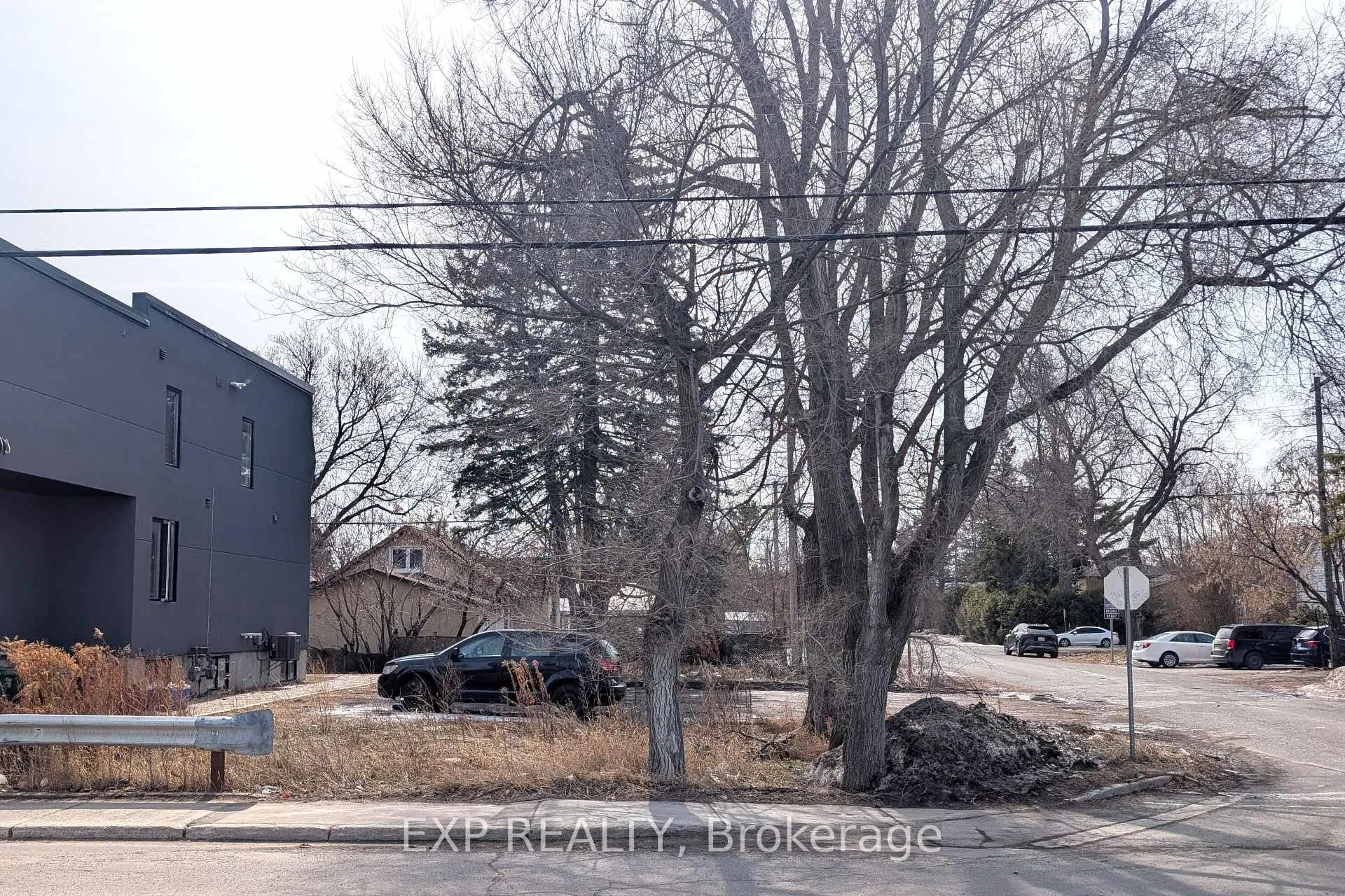 Photo 1 of 2 Pender Street, Ottawa, Meadowlands/St. Claire Gardens — HOMEH