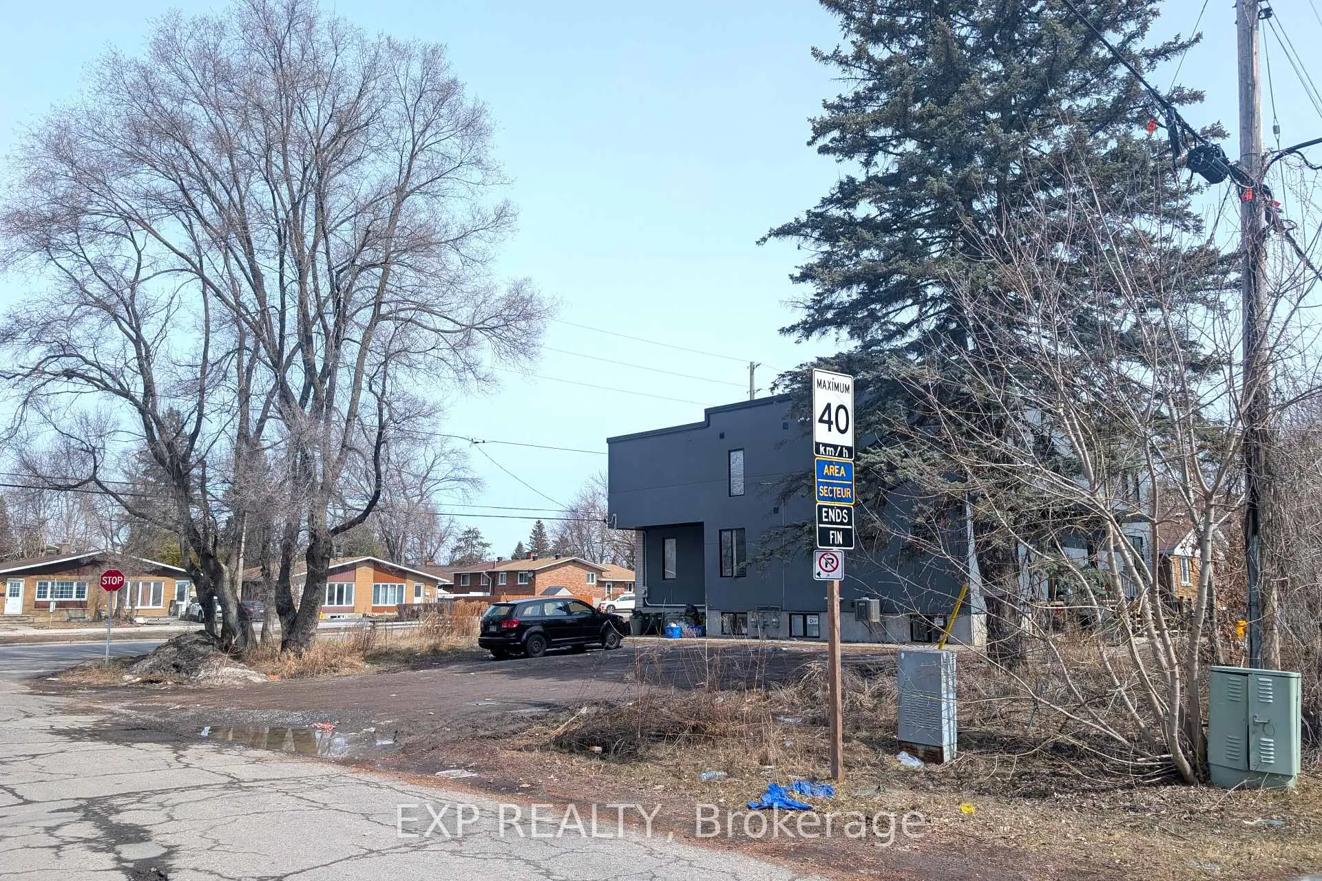 Photo 6 of 2 Pender Street, Ottawa, Meadowlands/St. Claire Gardens — HOMEH