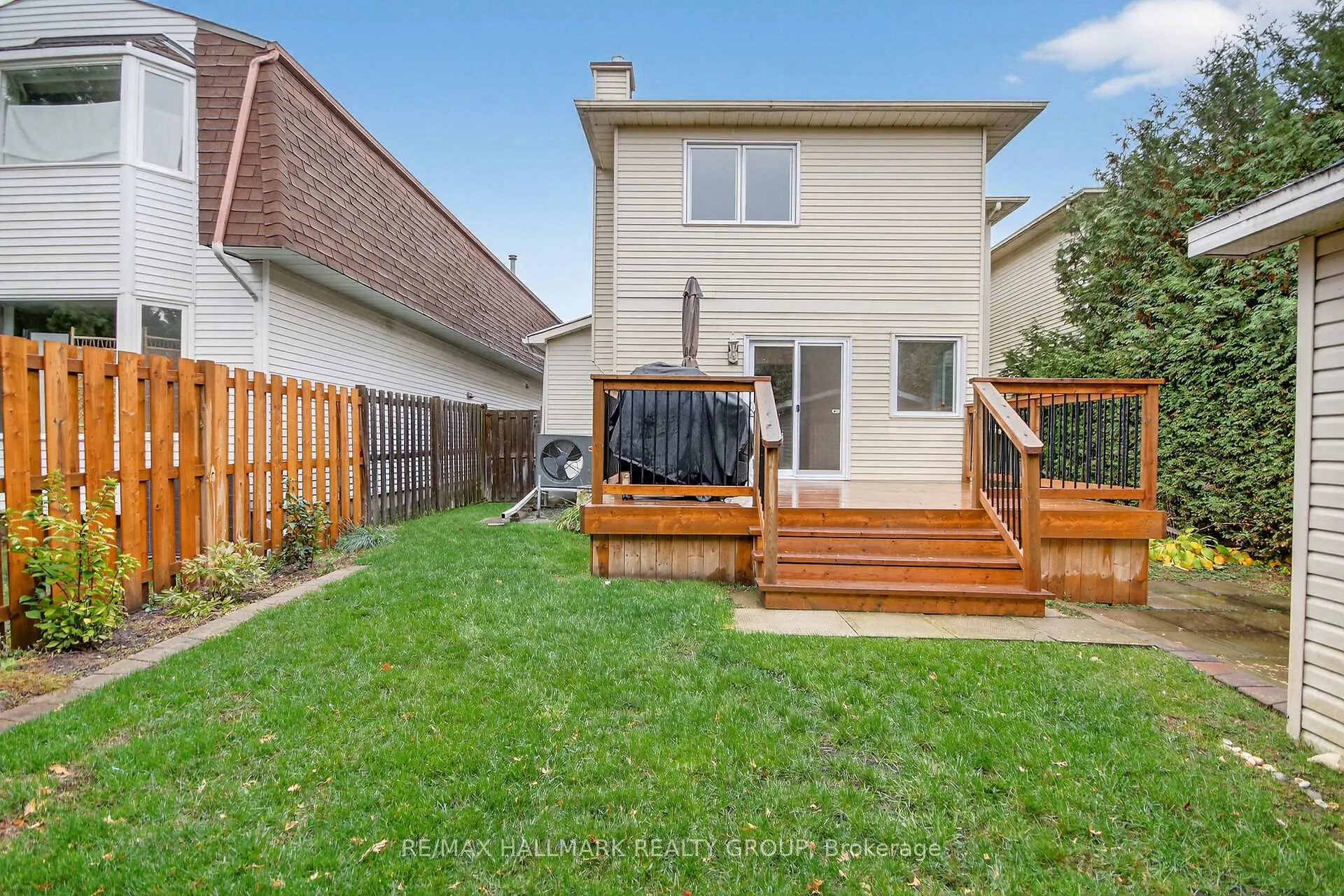 Photo 24 of 32 Pheasant Run Drive, Ottawa, Barrhaven - Pheasant Run — HOMEH